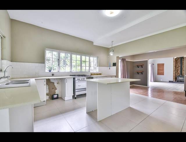 4 BEDROOM HOUSE FOR SALE IN IRENE GLEN